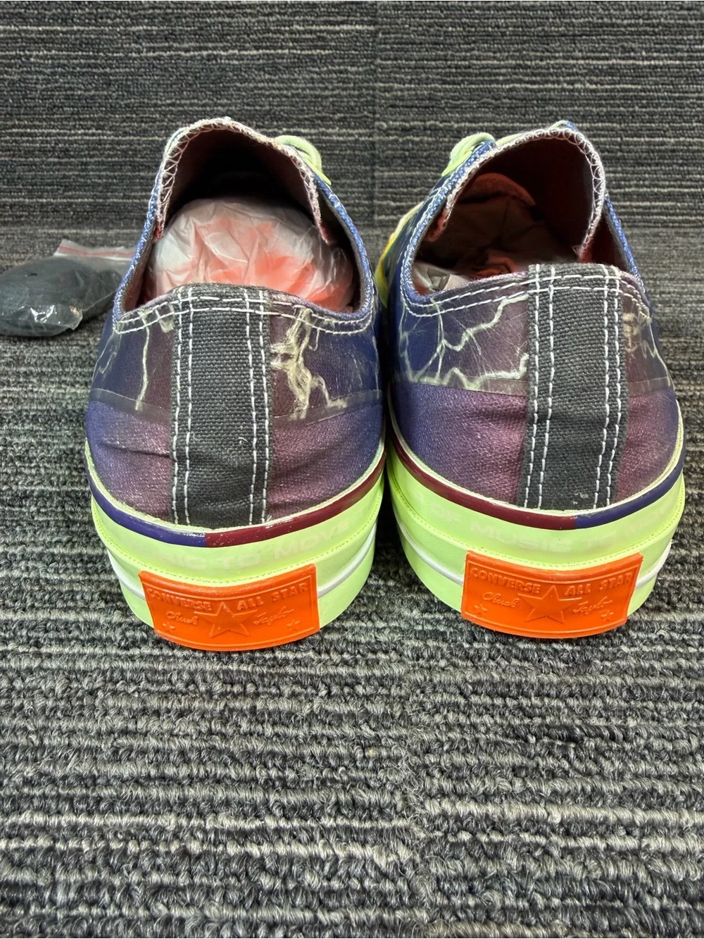 Converse Pigalle x Chuck 70 low ‘Lightning Storm’ Unisex Men’s 9.5 Women’s 11.5 - Picture 4 of 11